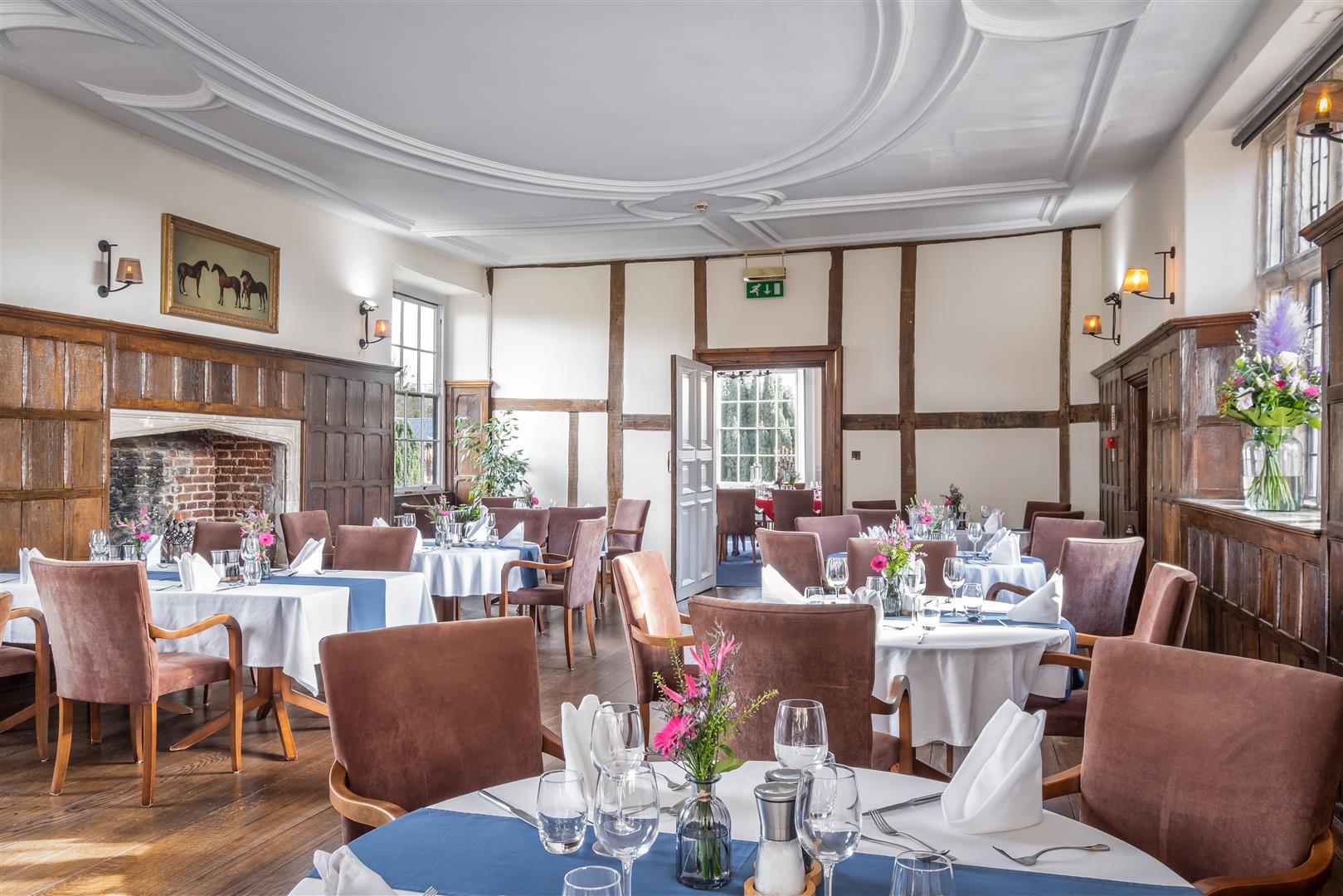 Restaurant.jpg